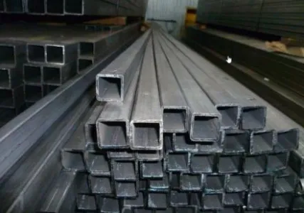 Труба профильная 30*30*1,5  (6,0м)